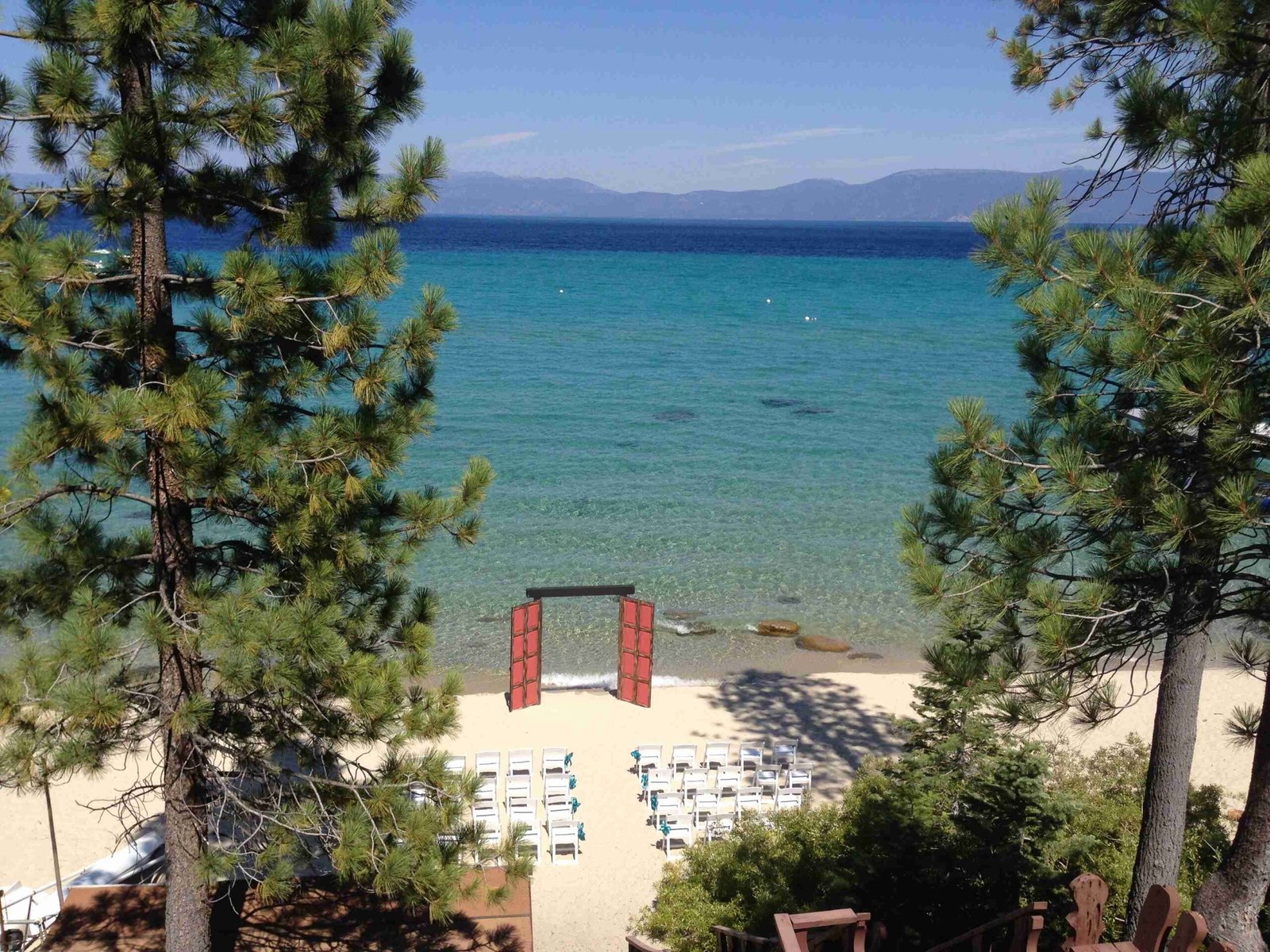 places to eat near emerald bay lake tahoe